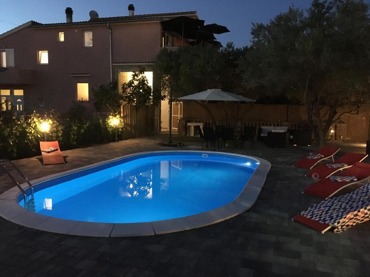 Apartment With Private Pool Sukosan Exterior photo
